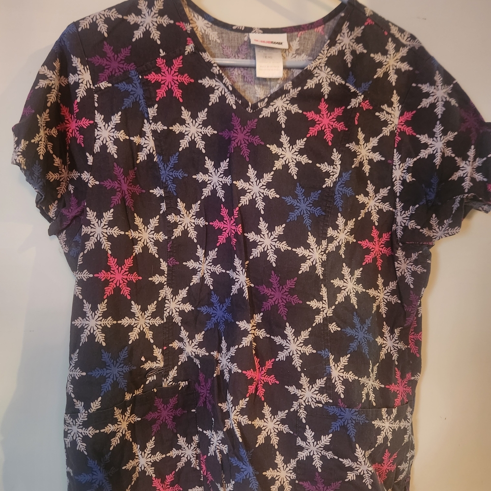 Scrubstar Scrub Top with Snowflake Pattern - Black, White, Pink, Blue